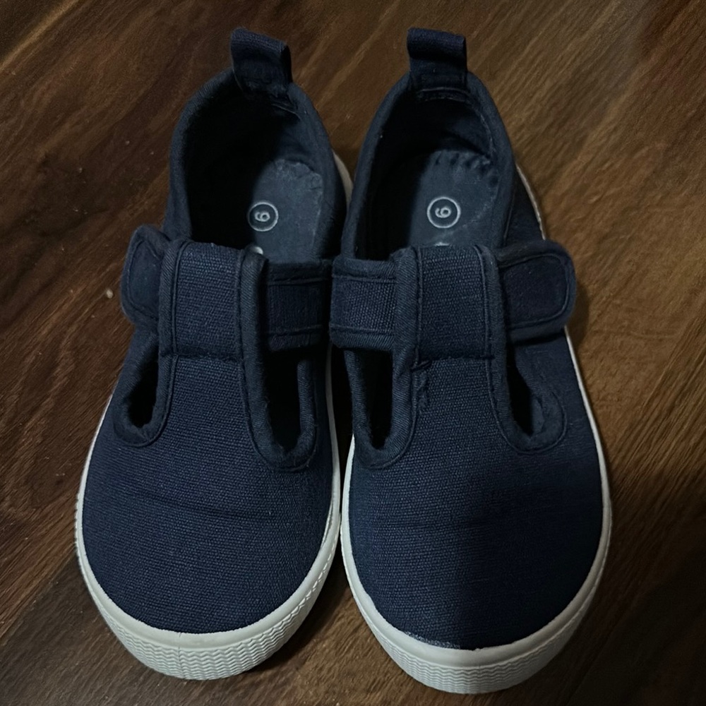 Kids Navy Sneakers